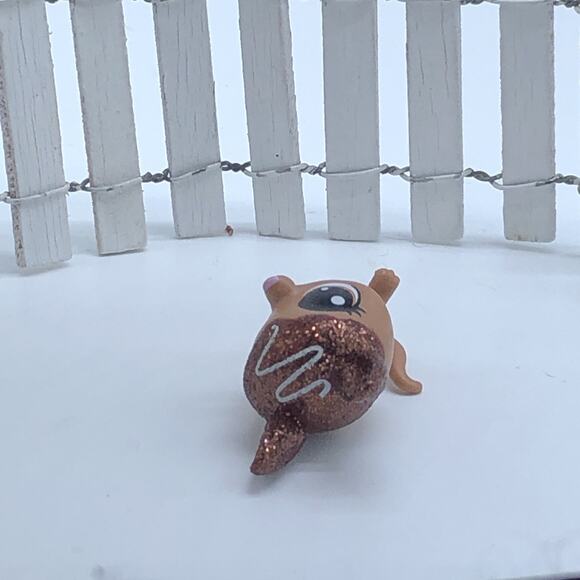 LPS Littlest Pet Shop #2-24 Glazy Gilroo Mini Kangaroo Glitter Chocolate - Picture 3 of 4